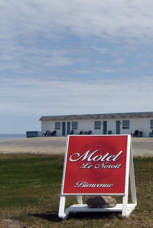 Motel Le Noroit L'Anse-au-Griffon Zewnętrze zdjęcie