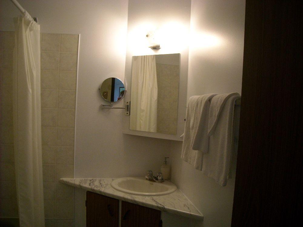 Motel Le Noroit L'Anse-au-Griffon Zewnętrze zdjęcie