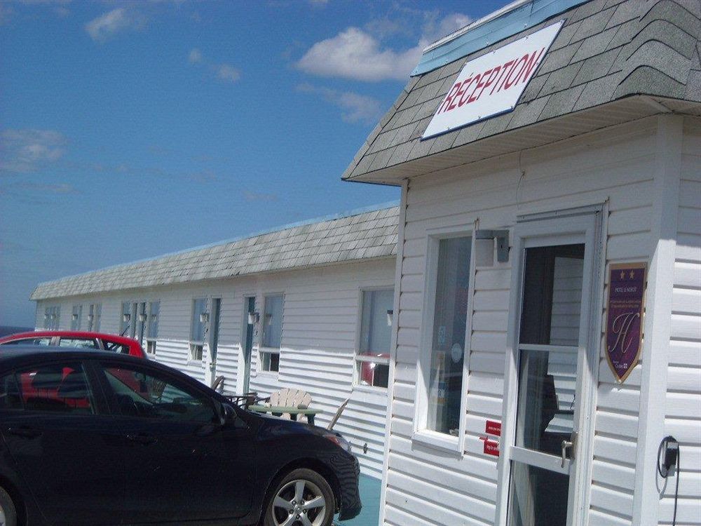 Motel Le Noroit L'Anse-au-Griffon Zewnętrze zdjęcie