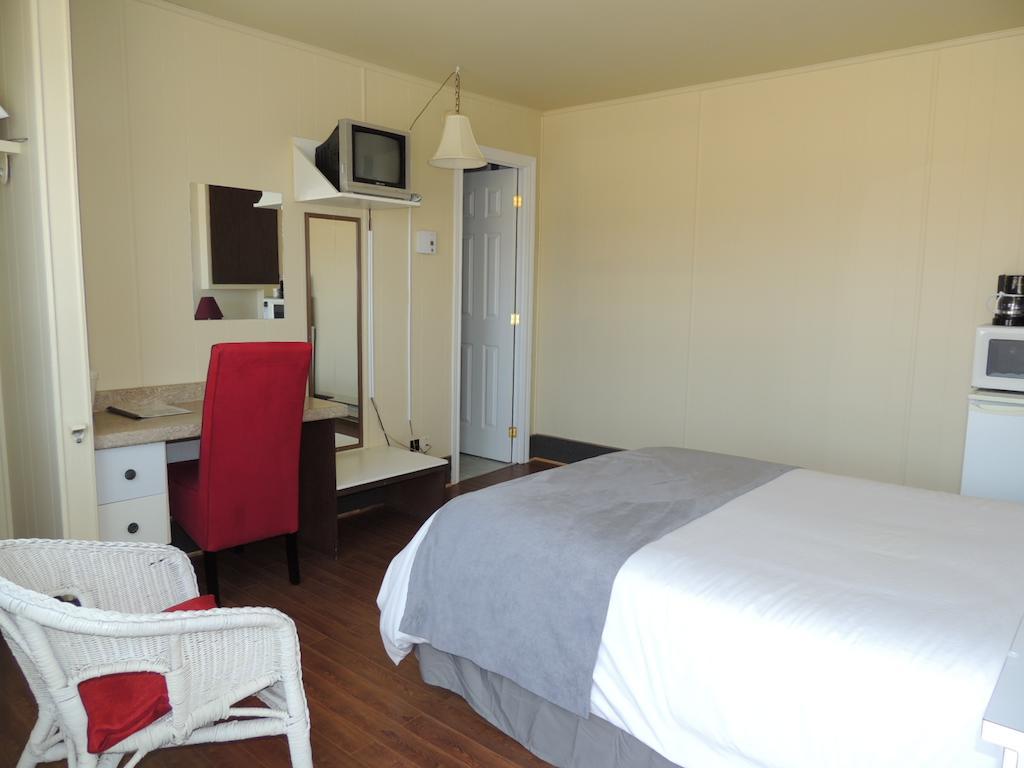 Motel Le Noroit L'Anse-au-Griffon Zewnętrze zdjęcie