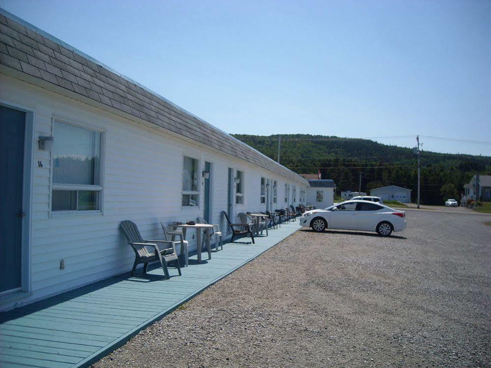 Motel Le Noroit L'Anse-au-Griffon Zewnętrze zdjęcie