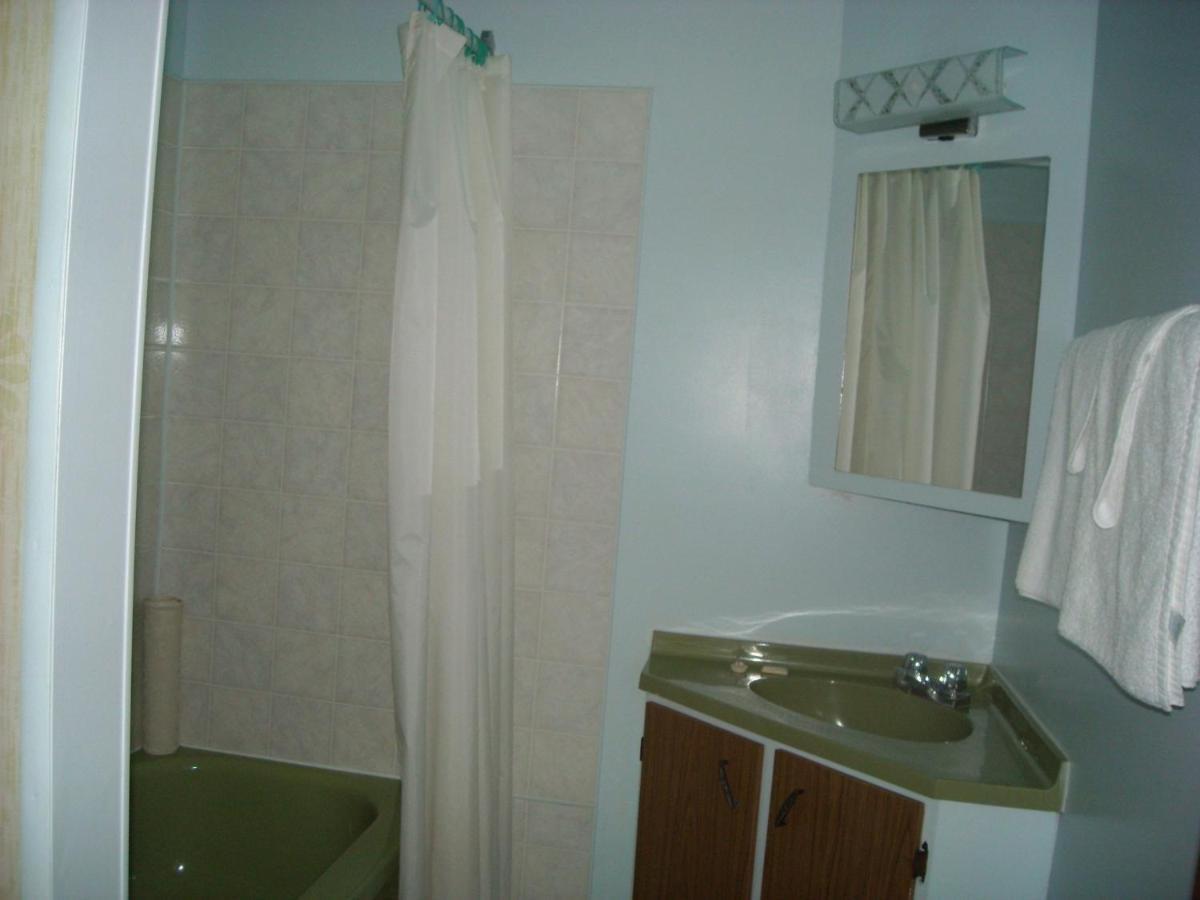 Motel Le Noroit L'Anse-au-Griffon Pokój zdjęcie