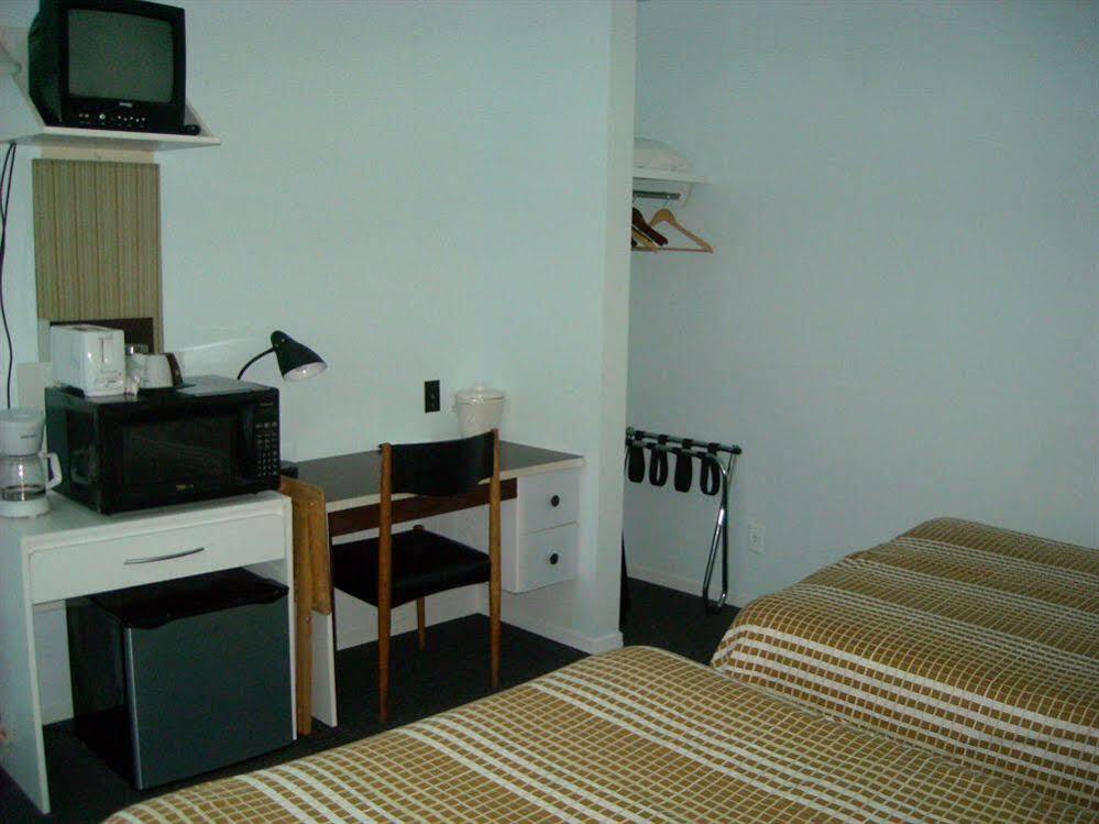 Motel Le Noroit L'Anse-au-Griffon Zewnętrze zdjęcie