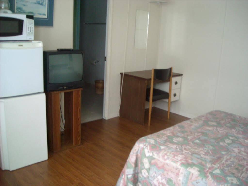 Motel Le Noroit L'Anse-au-Griffon Zewnętrze zdjęcie